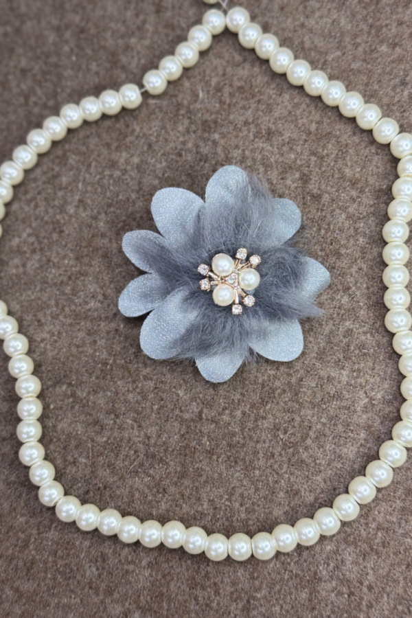 Cute Floral Hair Clip - Image 3